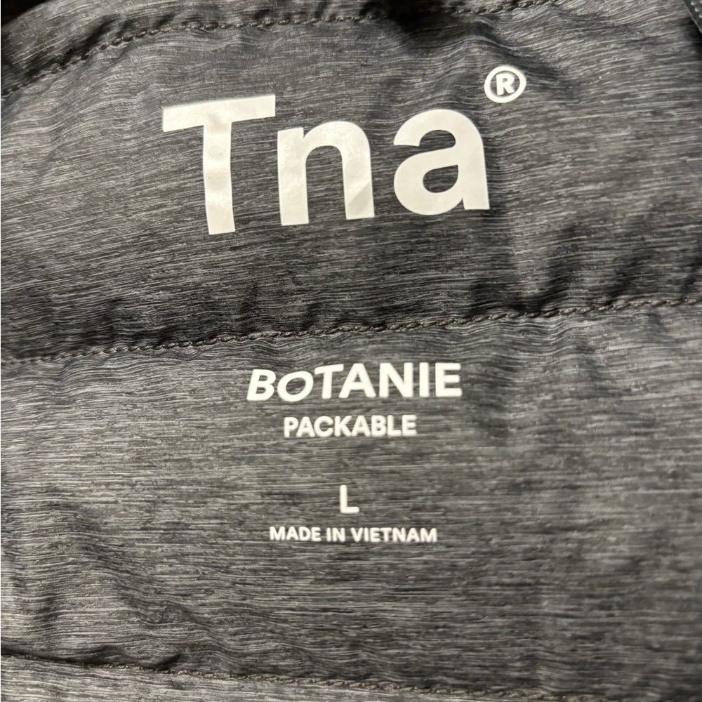 TNA Black Puffer Jacket - Picture 2 of 3